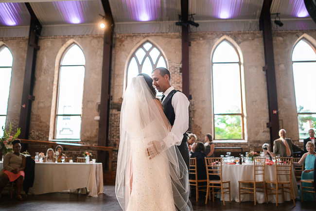 the bride and groom's first dance | photo: Photos by Kristopher | via https://emmalinebride.com