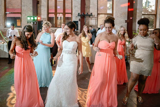 reception dancing | photo: Photos by Kristopher | via https://emmalinebride.com