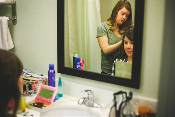 Justin Battenfield Photography - rustic texas wedding - bride getting ready