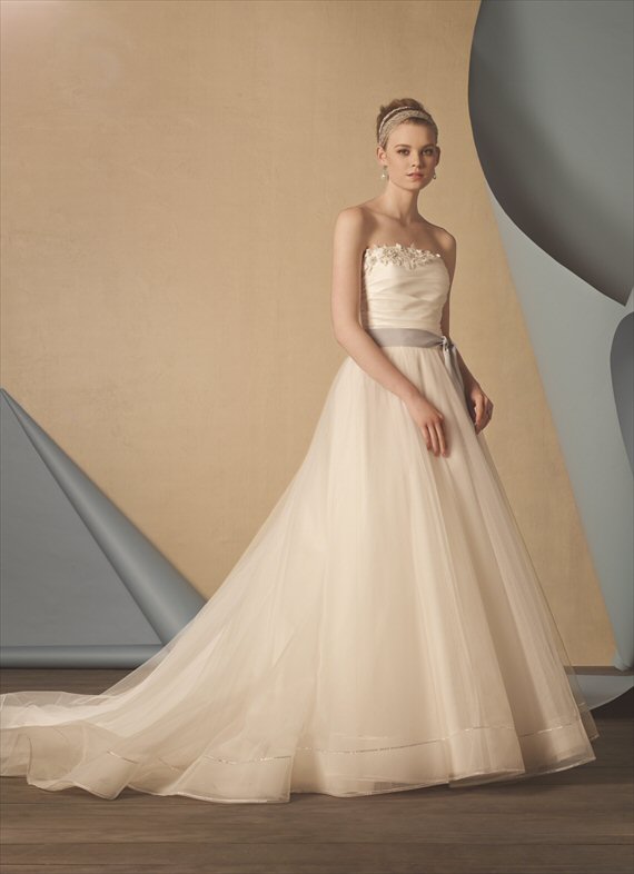 Vintage Inspired Wedding Gowns by the Alfred Angelo 2014 Collection - 1950s inspiration