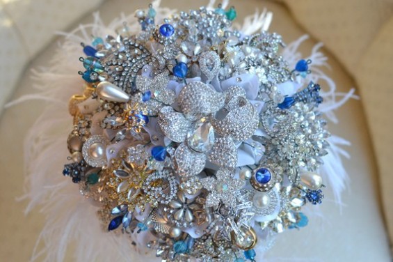 bridal brooch bouquet heirloom