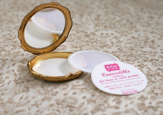 vintage compact for bridesmaid gifts