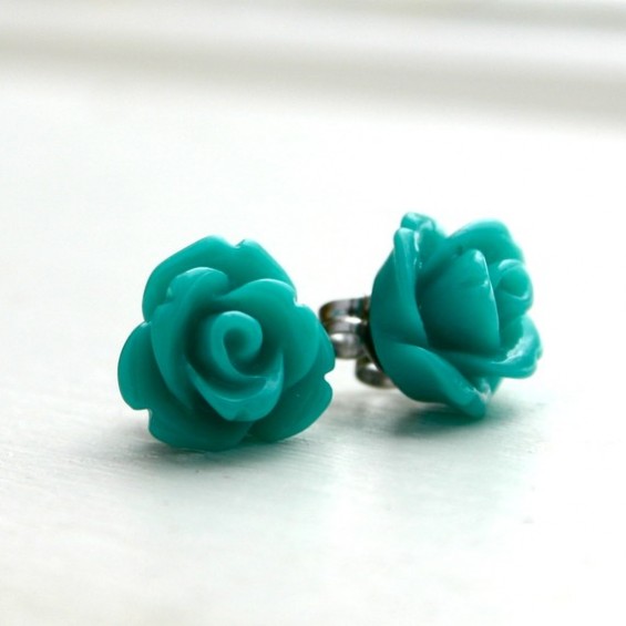 green rose bud bridesmaid earrings