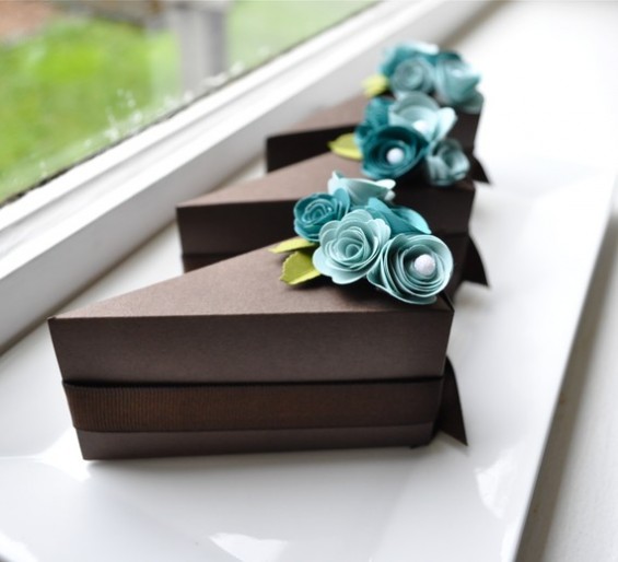 Cake Favor Boxes by Imeon Design