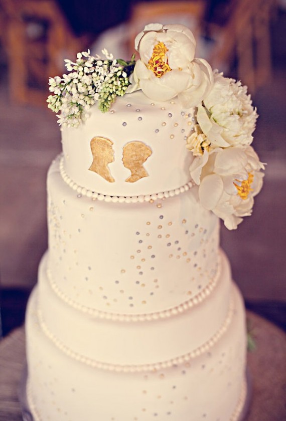 cameo wedding cake