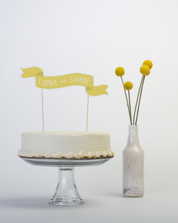 how to decorate a simple wedding cake