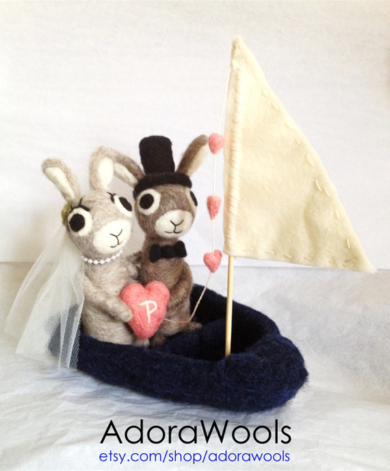 bunny couple in a sailboat by AdoraWools #handmade #wedding