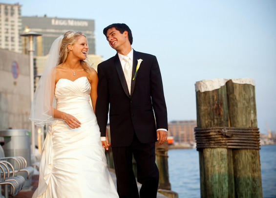 Baltimore wedding at the National Aquarium