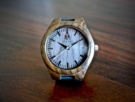 Wood watches for groomsmen by Badger Watches | via Wood Themed Wedding Ideas: https://emmalinebride.com/themes/wood-themed-wedding-ideas/
