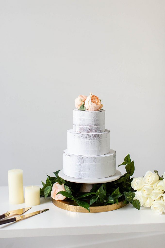 fake wedding cakes
