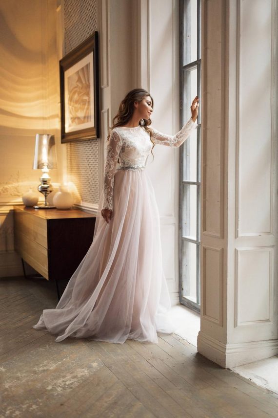 30 Best Etsy Wedding Dresses Under $800 | Emmaline Bride