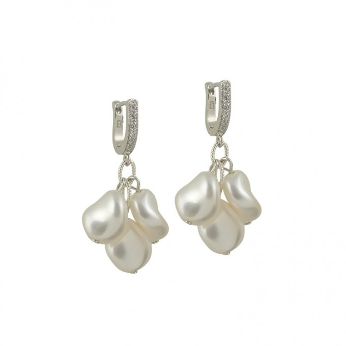 Pearl Dangle Earrings | by Petite Margaux | 