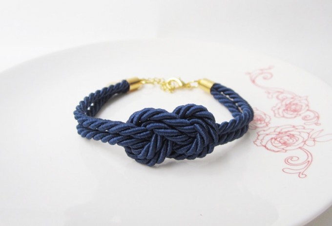 tie the knot bracelet by MustMuseMost | via 50+ nautical wedding theme ideas at EmmalineBride.com