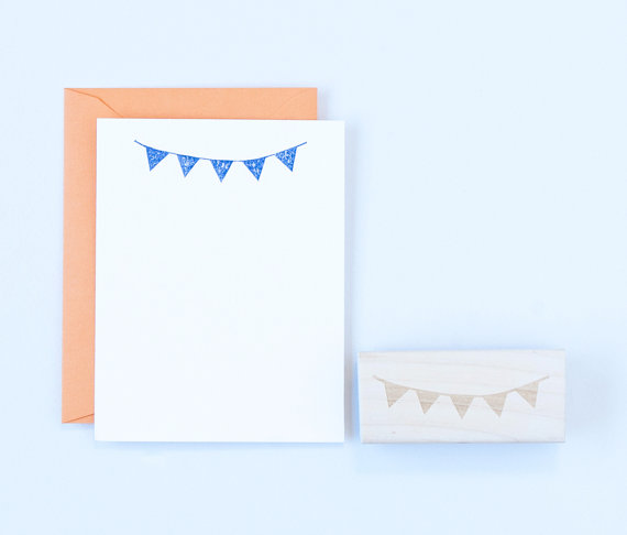 How to Make Thank You Cards for Weddings | stamp by Felicette | via https://emmalinebride.com/how-to/make-thank-you-cards/