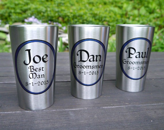 personalized tumblers for groomsmen | by Capcatchers | https://emmalinebride.com/gifts/tumblers-groomsmen-stainless-steel/