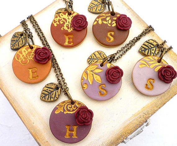 woodland fall wedding initial necklaces for bridesmaids | by Palomaria | bridesmaid necklaces initials | https://emmalinebride.com/gifts/bridesmaid-necklaces-initials