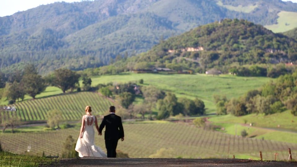 Napa + Sonoma Wedding Film| California Wedding Videography by Baby Blue Film | https://emmalinebride.com/real-weddings/alexis-joshs-heartfelt-wedding-a-sonoma-wedding-film/