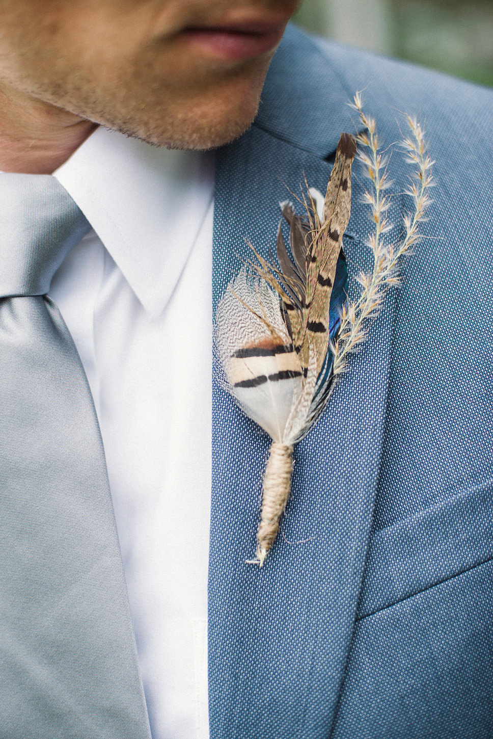 most unique boutonniere ideas // via http://emmalinebride.com/groom/21-unique-alternative-boutonniere-ideas