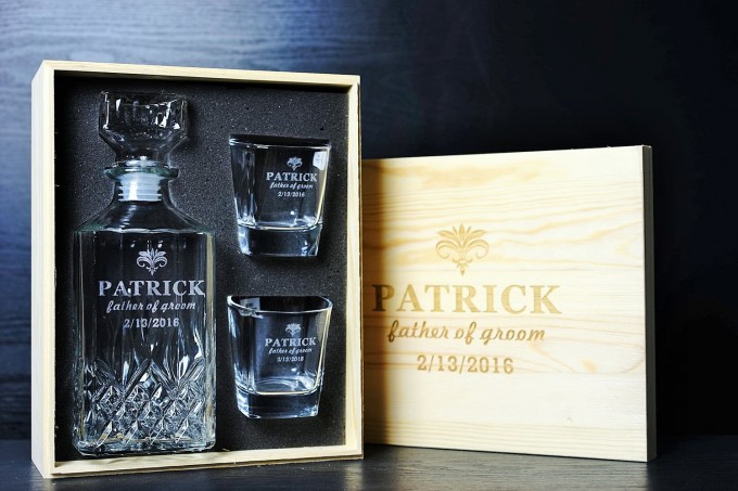 engraved whiskey set with gift box
