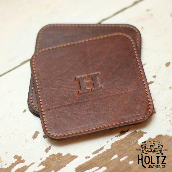 leather coasters by holtz leather | via 40+ Best Leather Groomsmen Gifts for Weddings | https://emmalinebride.com/gifts/leather-groomsmen-gifts/