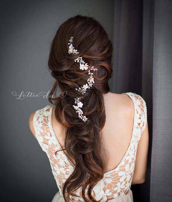 long hair vine | 50+ Best Bridal Hairstyles Without Veil | https://emmalinebride.com/bride/best-bridal-hairstyles