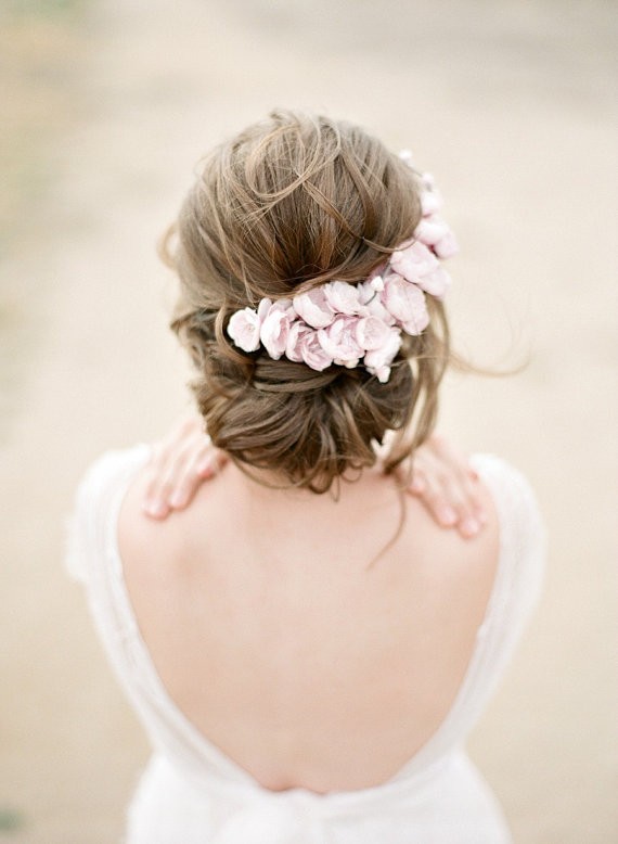 pink floral headpiece | 50+ Best Bridal Hairstyles Without Veil | https://emmalinebride.com/bride/best-bridal-hairstyles