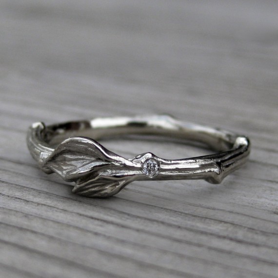 twig and leaf wedding ring | rustic wedding rings by Kristin Coffin Jewelry https://emmalinebride.com/rustic/wedding-rings/