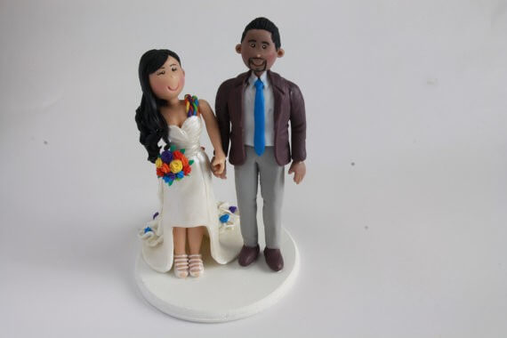 figurine wedding cake toppers with bouquet