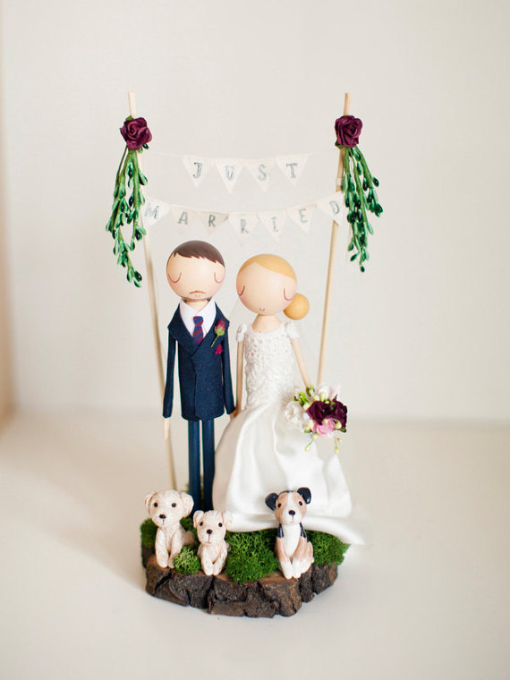 couple cake topper with arch