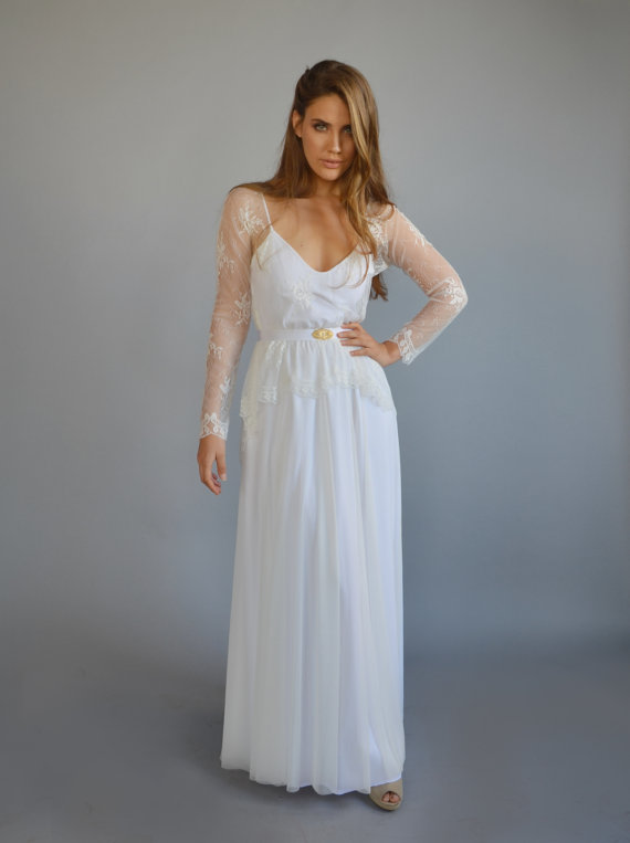 Wedding Reception Dress by Barzelai | via Affordable Reception Dresses - https://emmalinebride.com/bride/affordable-reception-dresses/