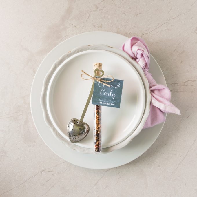 Tea Wedding Favors:  The Ultimate Guide | via https://emmalinebride.com/favors/tea-wedding-favors