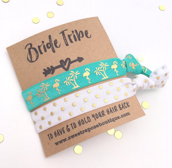 Palm Tree Hair Ties by Sweet Repose Boutique | via Palm Tree Bachelorette Party Ideas http://bit.ly/2db3WOL