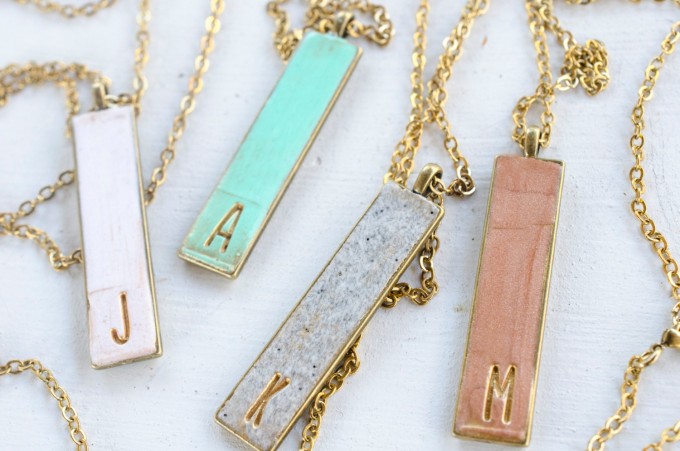Vertical Initial Necklace | by Jill Makes | https://emmalinebride.com/wedding/vertical-initial-necklace