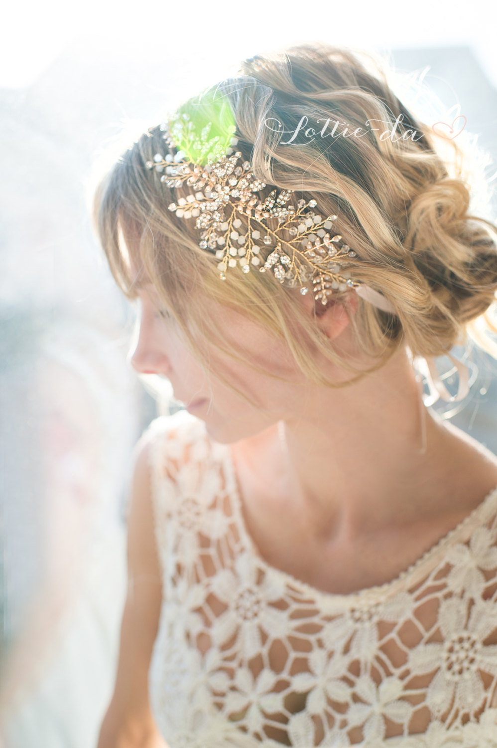Leaf Wedding Headband / Headpiece by Lottie-da Designs | https://emmalinebride.com/2016-giveaway/leaf-wedding-headband/