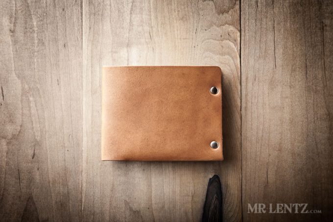 Leather Wallets Groomsmen Will Love as Gifts | By Mr. Lentz | https://emmalinebride.com/gifts/leather-wallets-groomsmen-gifts/