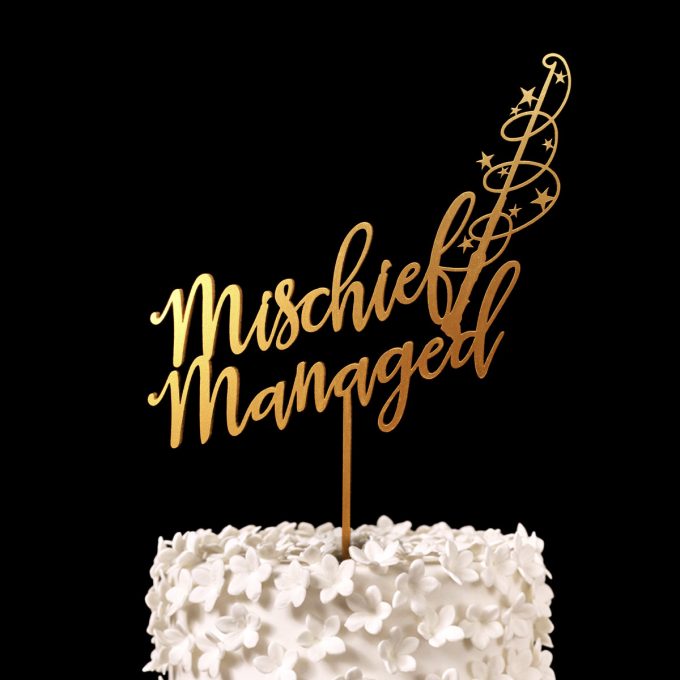 Mischief Managed | Harry Potter Wedding Cake Topper | https://emmalinebride.com/wedding-ideas/harry-potter-cake-topper/