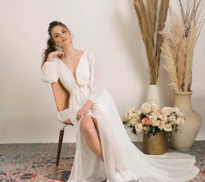 tips for buying wedding dress online
