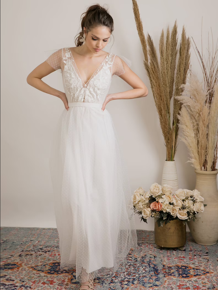 7 Tips BEFORE Buying a Wedding Dress Online (Don t Get Scammed )