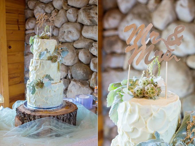 mr_mrs_wedding_cake_topper_wood_slab_cake_stand