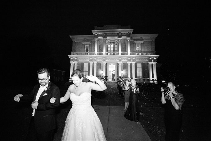 Two Rivers Mansion Wedding in Donelson Tennessee | Photo: LMR Photos
