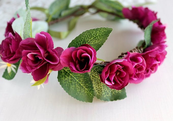 where to buy flower hair wreaths for weddings | https://emmalinebride.com/bride/where-to-buy-flower-hair-wreaths-for-weddings