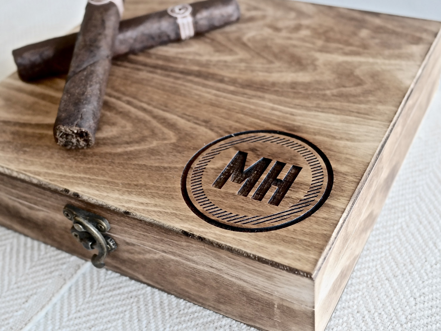personalized cigar box | by swanky badger