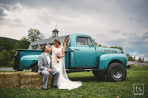 Barn Wedding Venues in Upstate New York