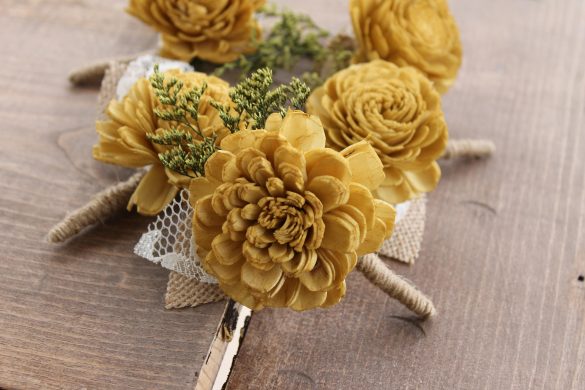 fall boutonniere ideas for the groom