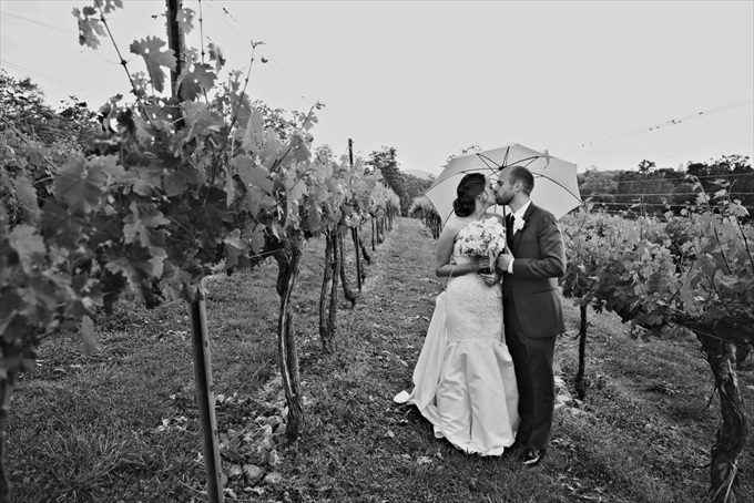A Beautiful Georgia Vineyard Wedding | Casey + Nathan - https://emmalinebride.com/real-weddings/beautiful-georgia-vineyard-wedding-casey-nathan| Melissa Prosser Photography