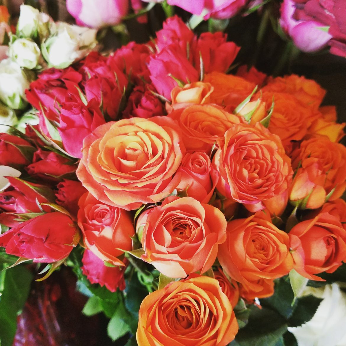 Where to Buy Bulk Flowers Online For Your Wedding Emmaline Bride®