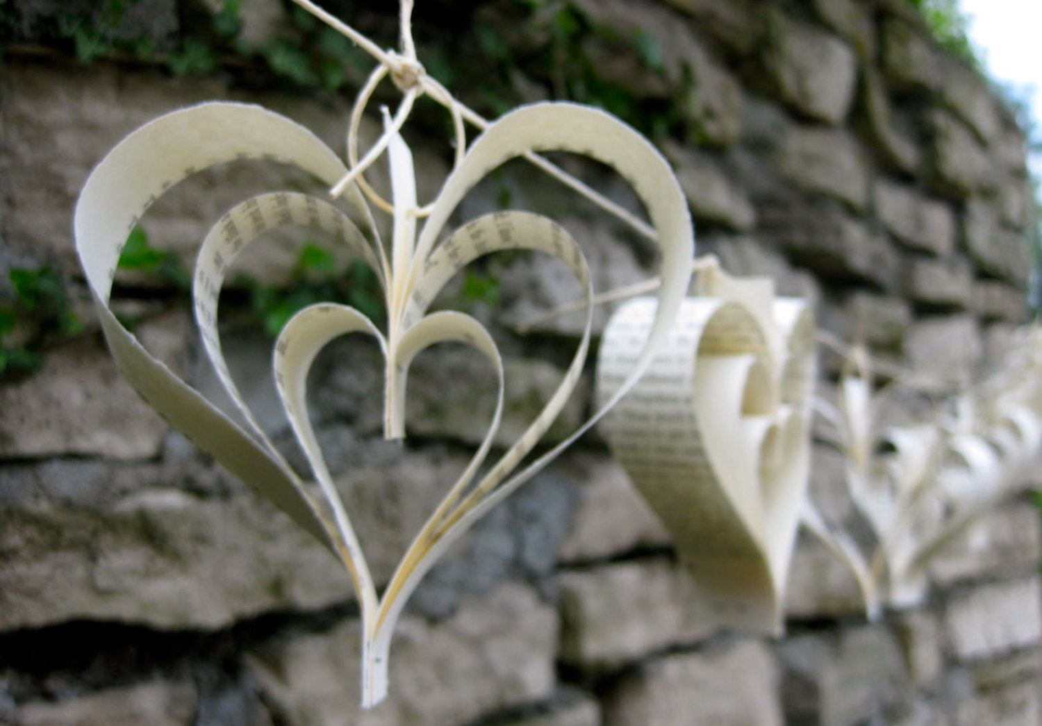 paper garland wedding