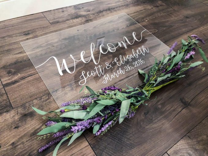 acrylic wedding signs via https://etsy.me/2M6JAmE