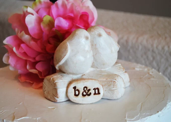 unique cake topper for wedding