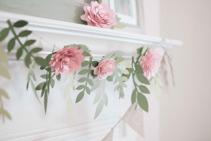 how to decorate with paper garland and flowers